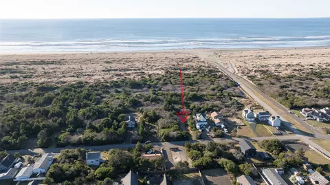 511 Sand Dune Ave SW, Ocean Shores, WA 98569