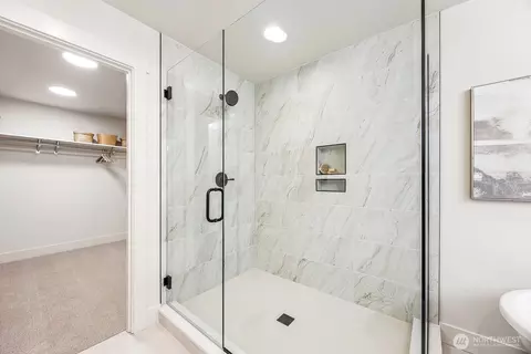 Bath - 1315 234th Pl SE, Bothell, WA 98021 photo 5 of 5