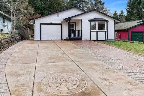 6123 NE Center St, Suquamish, WA 98392