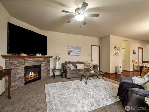 17528 19 Th Ave E, Spanaway, WA 98387 photo 17