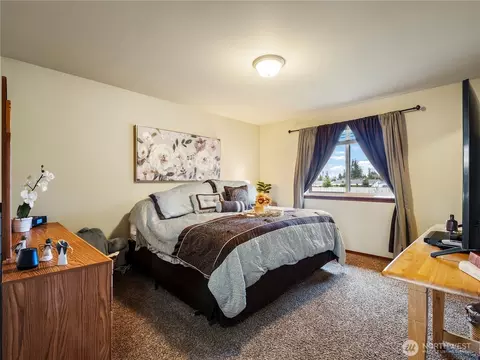 17528 19 Th Ave E, Spanaway, WA 98387 photo 19