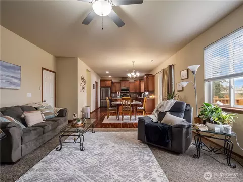 17528 19 Th Ave E, Spanaway, WA 98387 photo 16