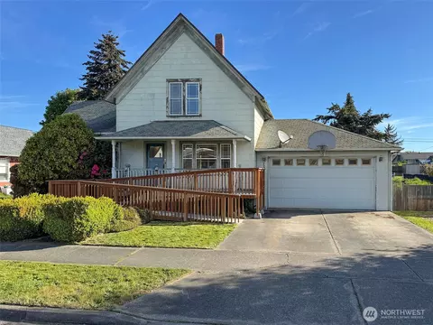 721 Georgiana St, Port Angeles, WA 98362