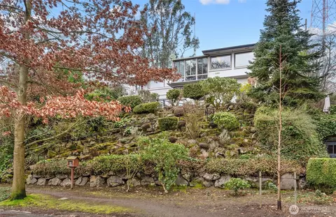 1245 Bigelow Ave N, Seattle, WA 98109