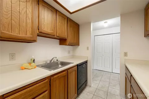 3425 Colby Ave #203, Everett, WA 98201 photo 9