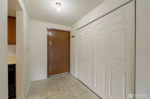 3425 Colby Ave #203, Everett, WA 98201 photo 3