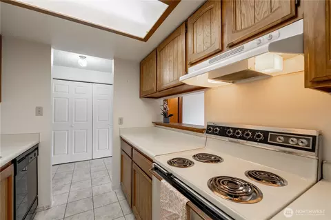 3425 Colby Ave #203, Everett, WA 98201 photo 10