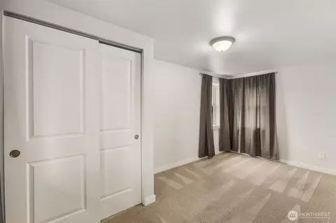 Bedroom - 2123 Harrison Ave, Everett, WA 98201 photo 4 of 5