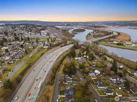 View/Area - 2123 Harrison Ave, Everett, WA 98201 photo 3 of 4