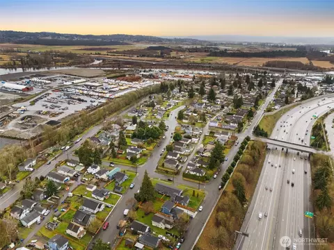 View/Area - 2123 Harrison Ave, Everett, WA 98201 photo 2 of 4