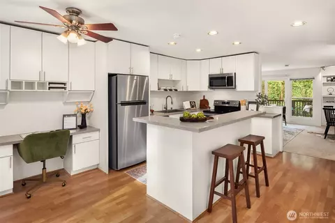 1942 N Northgate Way, Seattle, WA 98133