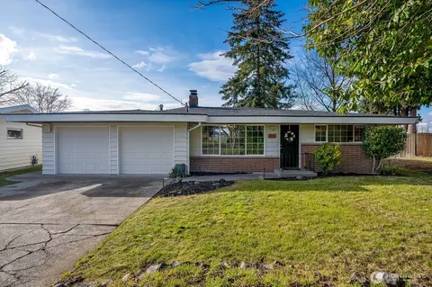 825 Index Ct NE, Renton, WA 98056