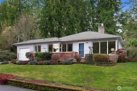 Exterior - 10524 NE 189th St, Bothell, WA 98011 photo 1 of 8