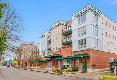 2331 42nd Ave SW #318, Seattle, WA 98116