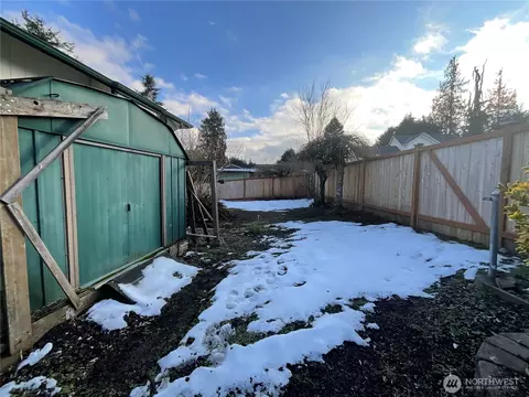 Exterior - 103 73rd St SW, Everett, WA 98203 photo 8 of 14