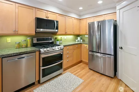 Kitchen - 511 16th Ave E #B, Seattle, WA 98112 photo 2 of 5