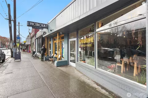 Other - 511 16th Ave E #B, Seattle, WA 98112 photo 11 of 12