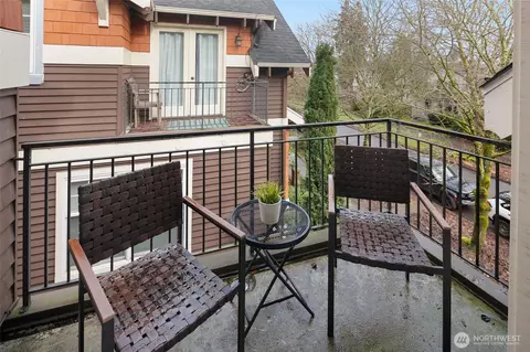 Other - 511 16th Ave E #B, Seattle, WA 98112 photo 2 of 12