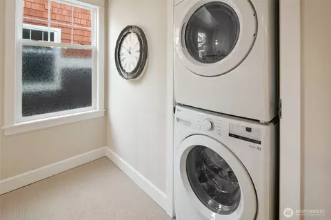Other - 511 16th Ave E #B, Seattle, WA 98112 photo 3 of 12