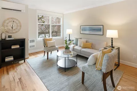 Living - 511 16th Ave E #B, Seattle, WA 98112 photo 3 of 4
