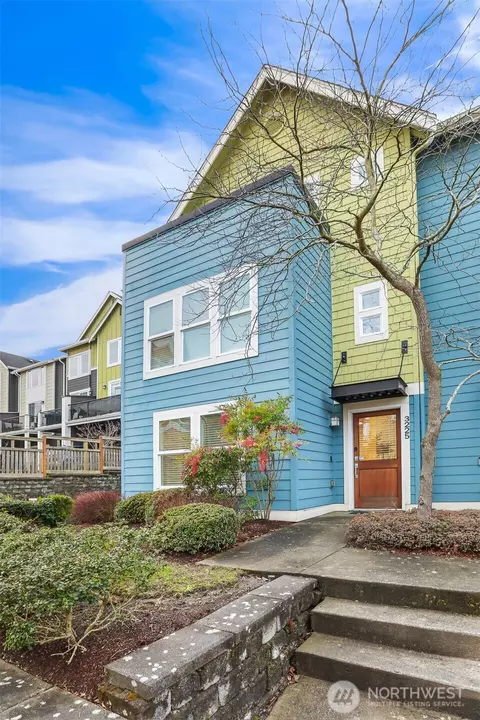 3225 SW Raymond St, Seattle, WA 98126