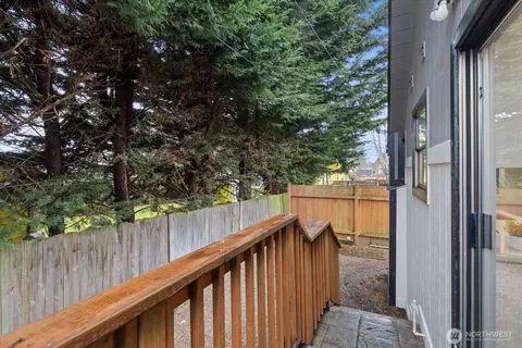 2008 16th St, Everett, WA 98201 photo 28