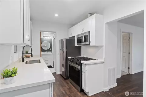 2008 16th St, Everett, WA 98201 photo 12