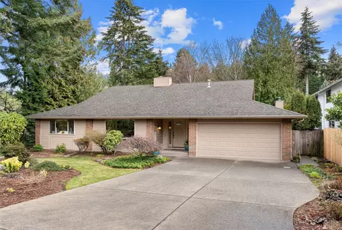 6512 117th Pl SE, Bellevue, WA 98006