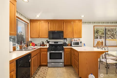 11417 3rd Pl W, Everett, WA 98204 photo 8