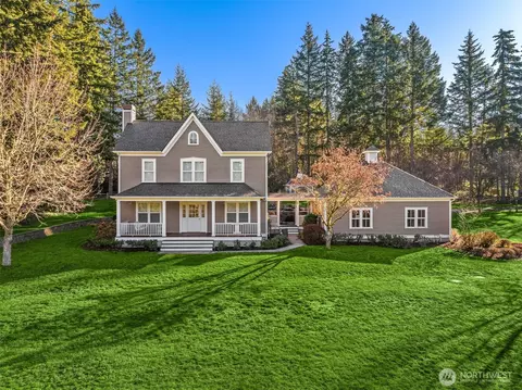 11546 Matsu Pl NE, Bainbridge Island, WA 98110
