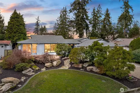 19819 5th Ave NW, Shoreline, WA 98177