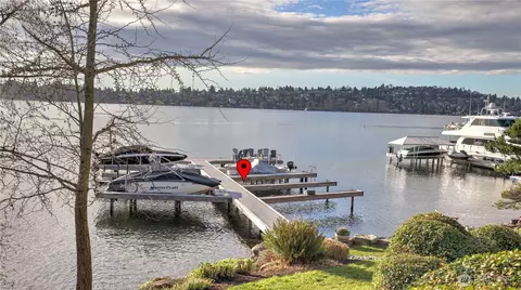 7243 W Ridge Rd, Mercer Island, WA 98040