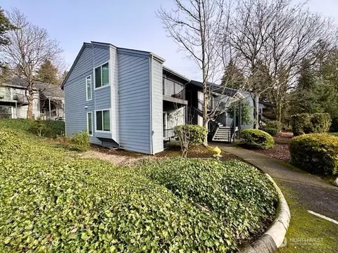 1040 Columbia Ridge Dr #10, Vancouver, WA 98664