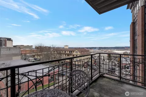 708 Market St #607, Tacoma, WA 98402