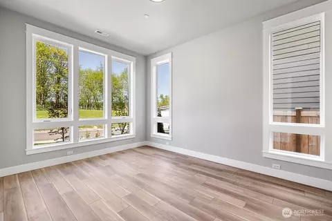 Living - 1424 238th St SE, Bothell, WA 98021 photo 1 of 5
