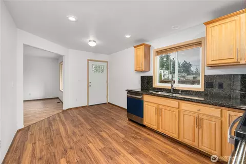 Kitchen - 17128 21st Ave E, Spanaway, WA 98387 photo 5 of 5