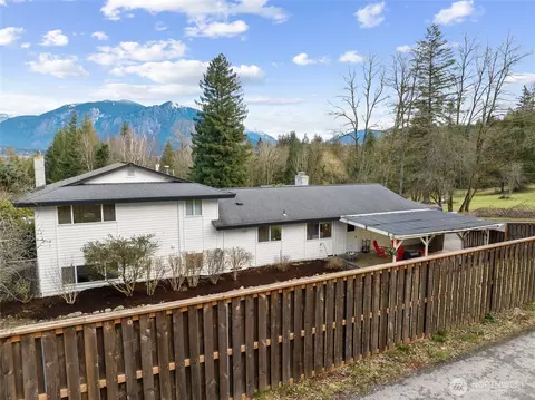 37428 SE 86th St, Snoqualmie, WA 98065