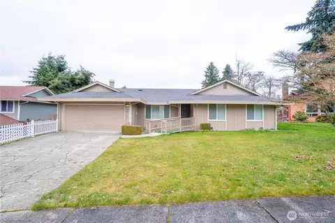2912 SW 333rd St, Federal Way, WA 98023