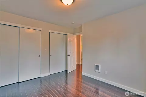 Bedroom - 32104 E Bird St, Carnation, WA 98014 photo 3 of 3