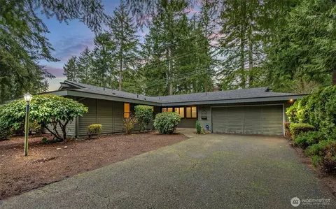 4802 95th Ave W, University Place, WA 98467