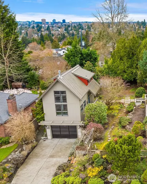 6021 Princeton Ave NE, Seattle, WA 98115