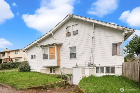5154 S Creston St, Seattle, WA 98178