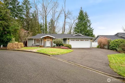 Exterior - 10820 NE 154th Pl, Bothell, WA 98011 photo 2 of 6