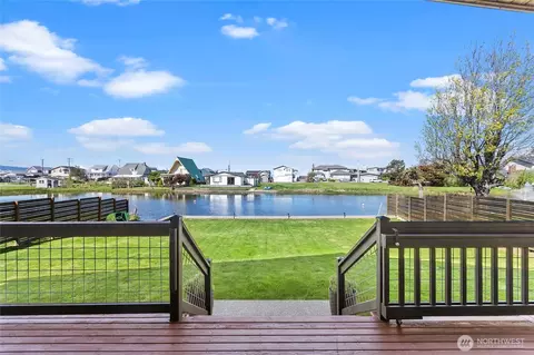 4417 Saltspring Dr, Ferndale, WA 98248