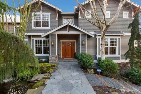 1221 W Bertona St, Seattle, WA 98119