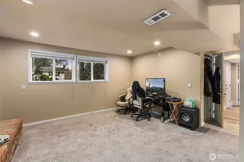 17002 28th Dr SE, Bothell, WA 98012 photo 19