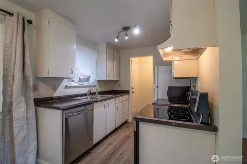 Kitchen - 22508 38th Ave E, Spanaway, WA 98387 photo 1 of 1