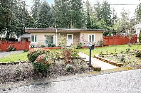 20 Westlake Ave SW, Lakewood, WA 98498