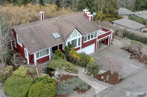 53 Jackson Ln, Port Ludlow, WA 98365