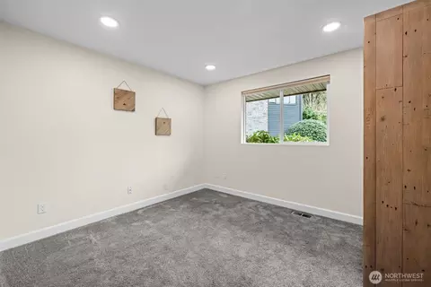 Bedroom - 4115 105th Pl SE, Everett, WA 98208 photo 2 of 4